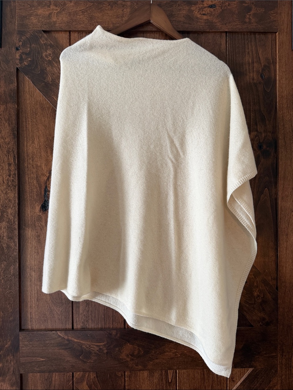ANTONIO MELANI Cream Cashmere Cape Sweater Poncho